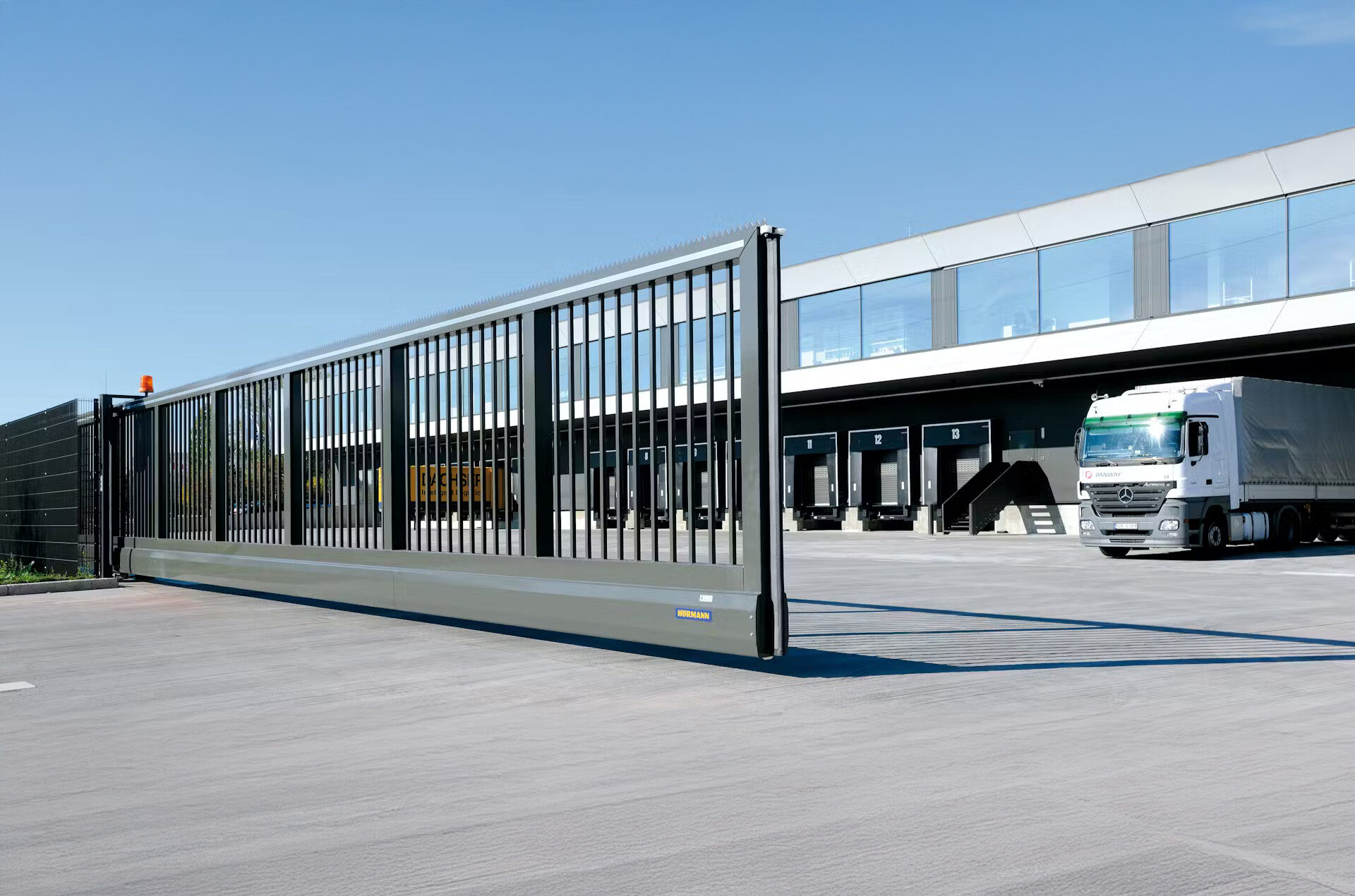 industrial-door-sliding-gate-1